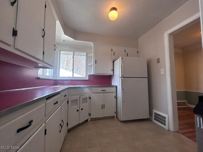 Foto del edificio - 4659 Anderson Rd