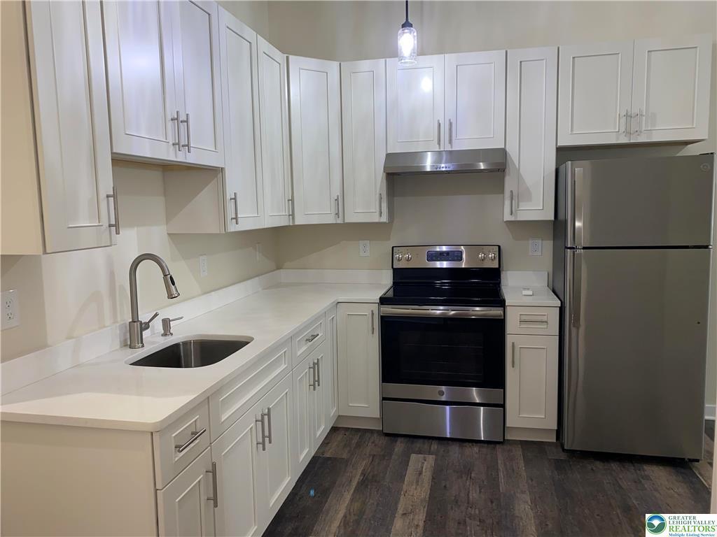 Building Photo - 101-103 N Eighth St