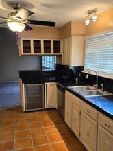 Building Photo - 8526 Quailcrest Dr