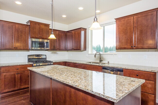 Foto del edificio - 4 Bedroom plus office 3 Bath Hills at Roun...