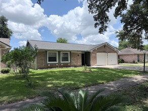 Building Photo - 12214 Corona Ln