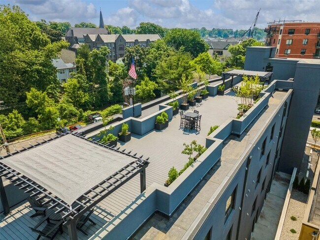 Foto del edificio - 172 E Prospect Ave