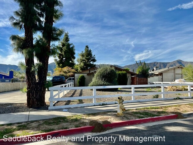Building Photo - 3 br, 1 bath House - 15195 Joy St, Lake El...