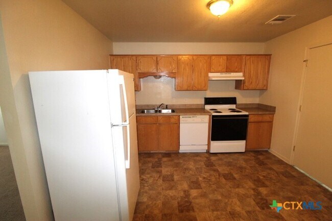 Foto del edificio - 4205 Primrose Dr