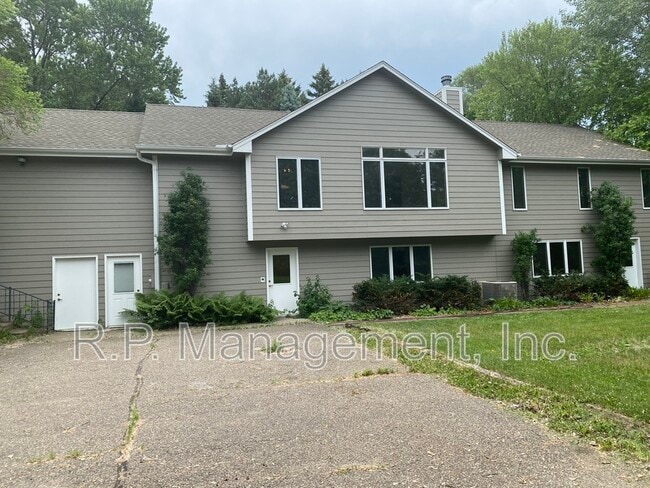 Building Photo - 4626 Linnea Ln