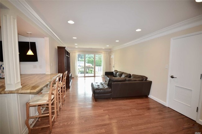 Building Photo - 132 Santa Barbara Dr