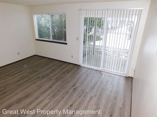 Building Photo - 7611 Pacific Ave