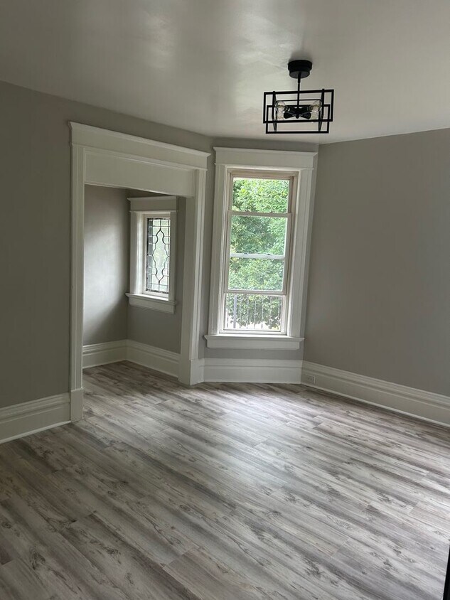 Foto principal - 1675 N Marshall St