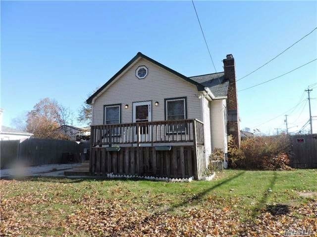 Foto principal - 821 Jackson Ave