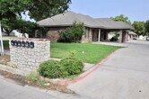 Foto principal - 663 W Tarleton