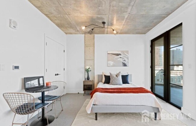 Foto del edificio - 65 McWhorter St