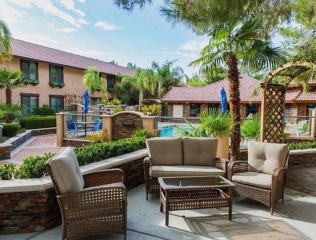 Foto del edificio - 919 N Heritage Dr