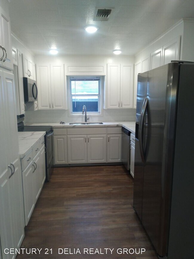 Building Photo - 3 br, 2 bath House - 1070 Hwy 26