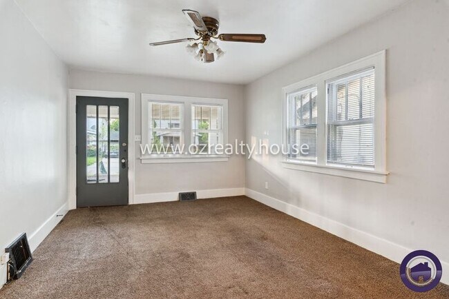 Foto del edificio - 1727 Berkshire Pl