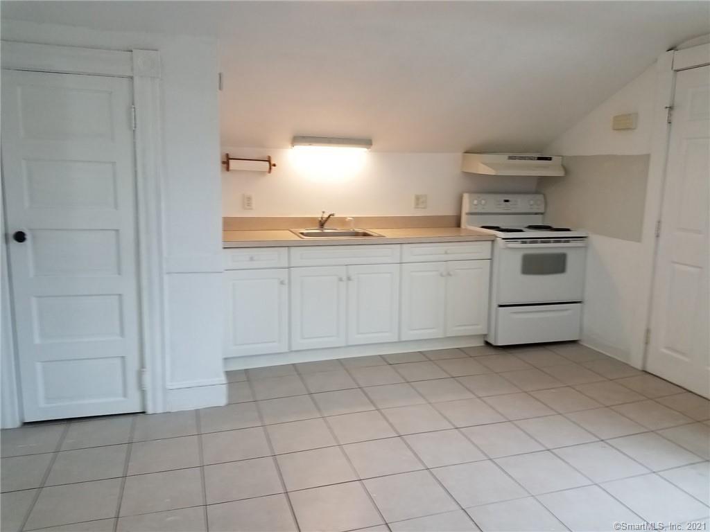 Primary Photo - 204 Clifton St