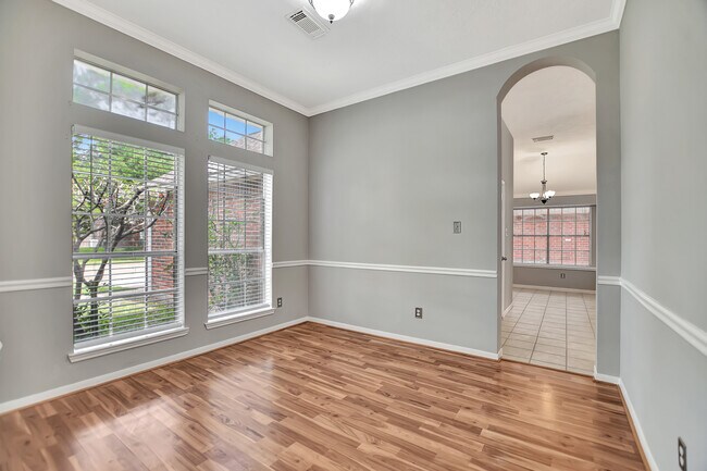 Foto del edificio - 15118 Red Cedar Cove Ln