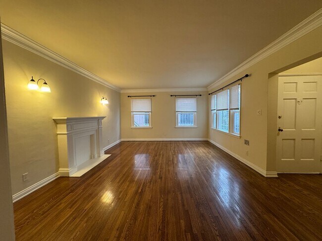 Photo - Gorgeous 2 bd/1 ba unit in Leimert Park House