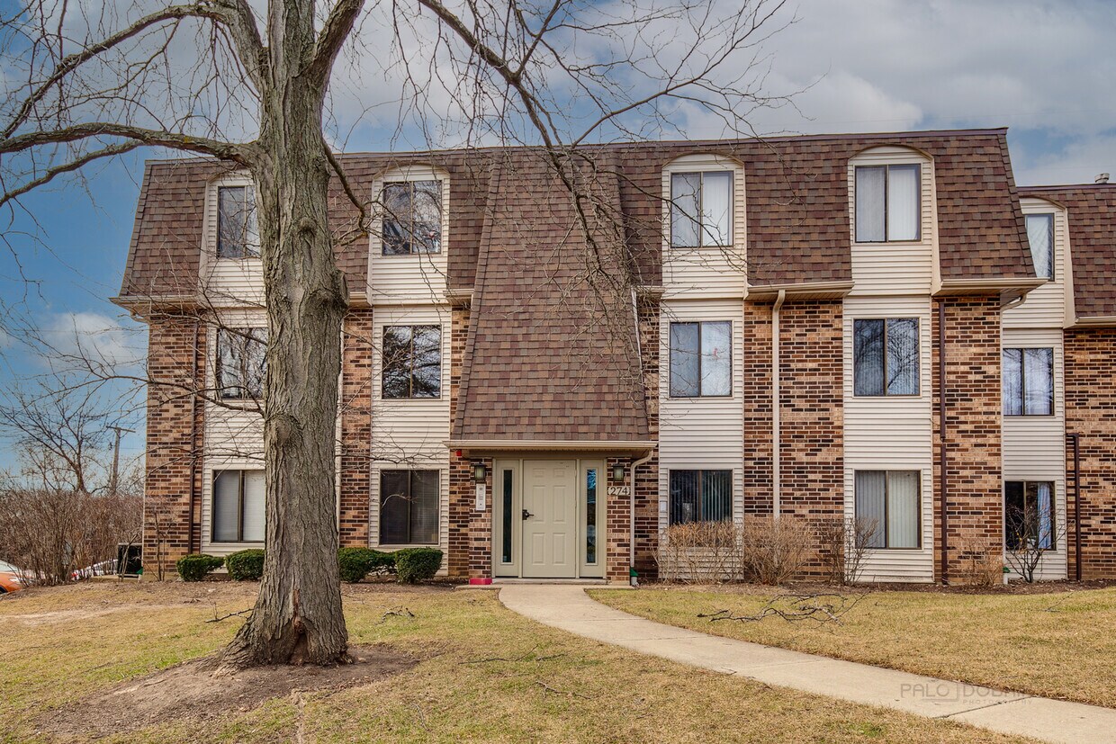 274 W Ct of Shorewood Unit 2B, Vernon Hills, IL 60061 Condo for Rent