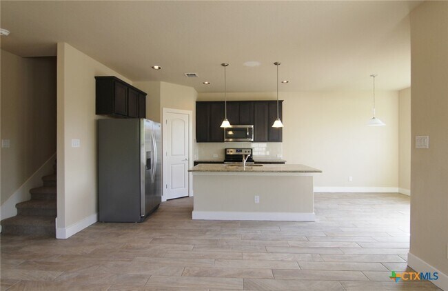Building Photo - 712 Gristmill Dr