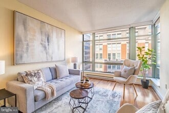 Building Photo - 1150 K St NW