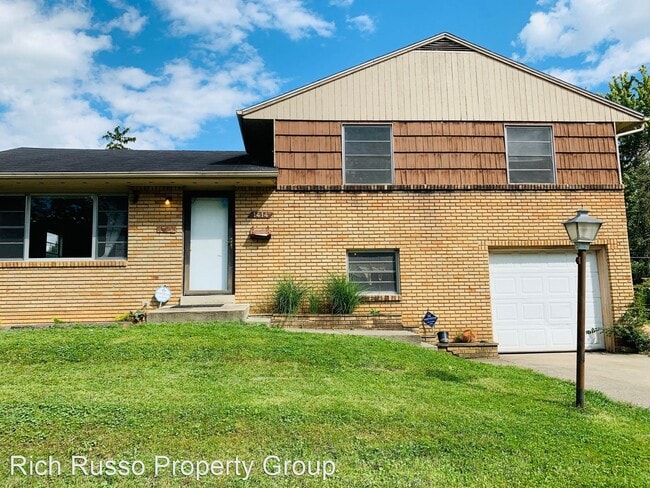 Building Photo - 3 br, 1.5 bath House - 1414 Country Club Road