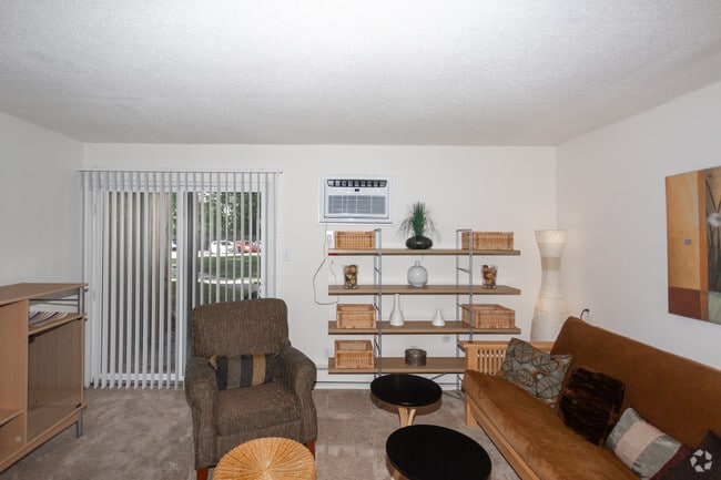 Studio - 400 SF - Turtle Creek - Indianapolis