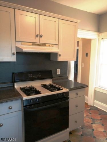 Building Photo - 109 Hackensack St