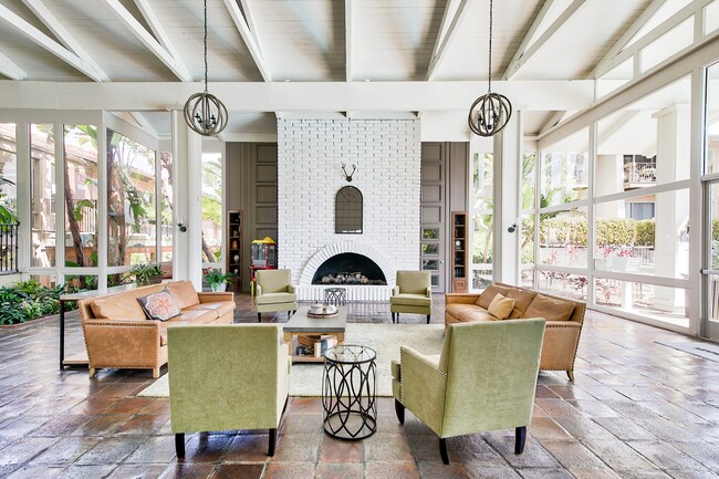 Building Photo - Mediterranean Village Costa Mesa