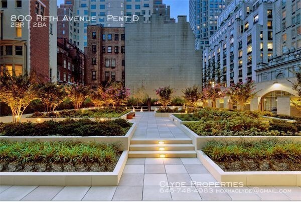 Foto del edificio - 800 5th Ave