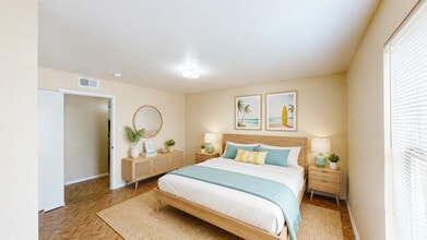 Building Photo - Raghu Apartments In Spring Branch