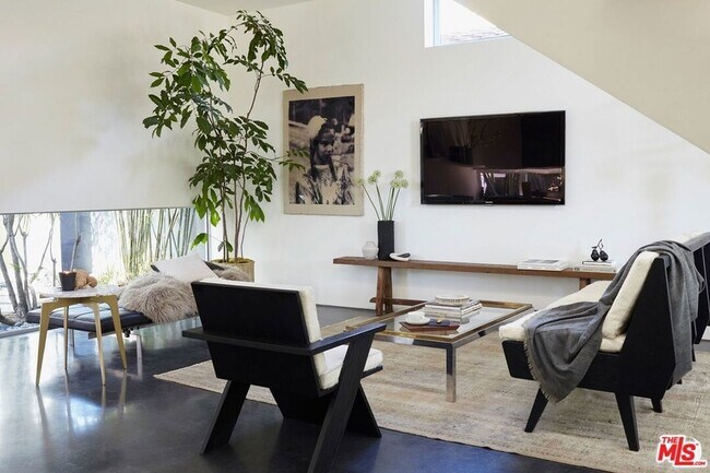 Foto del edificio - 1201 Cabrillo Ave