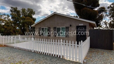 Building Photo - 3854 Alameda Way