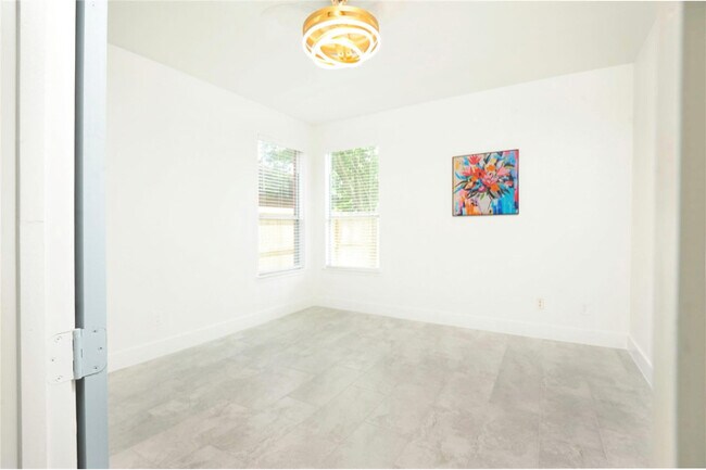 Building Photo - 9507 Flying Eagle Ct