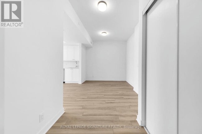 Building Photo - 51 Clarington Blvd