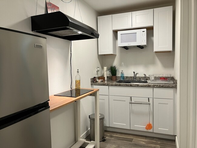 Foto del edificio - 321 NE 162nd Ave