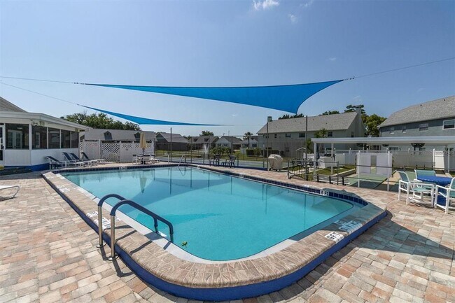 Foto del edificio - 6650 Hickorywood Ln