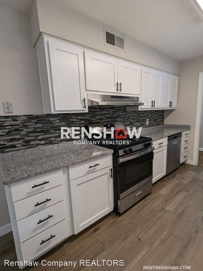 Foto del edificio - 3 br, 1.5 bath House - 2830 Elmore Park