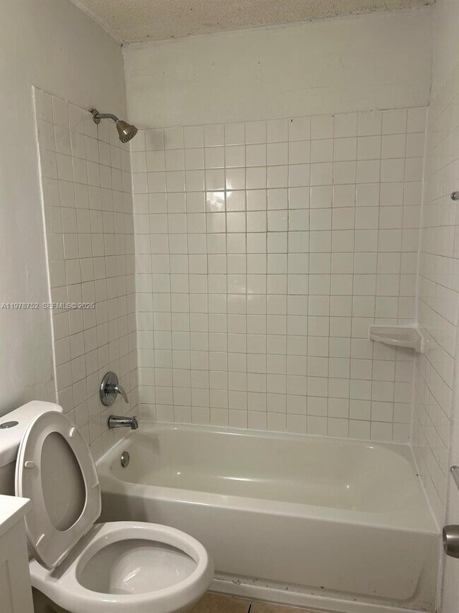 Foto del edificio - 1631 SW 44th Ave