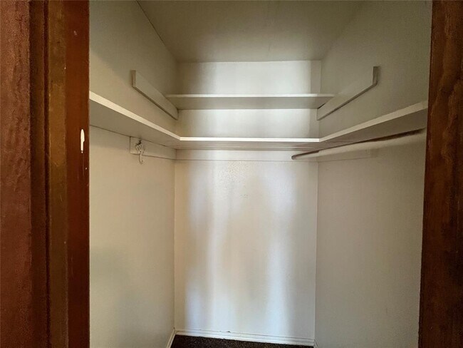 Foto del edificio - 716 Smalley Dr