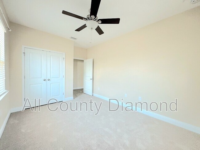 Building Photo - 100 Barefoot Falls