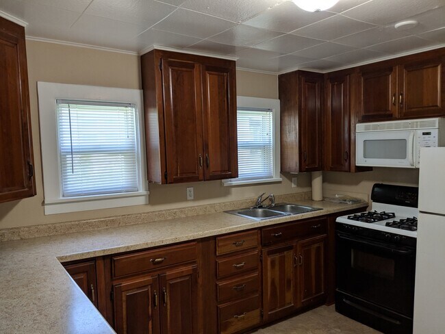 Foto del edificio - 2 bedroom single-family home in Iowa City