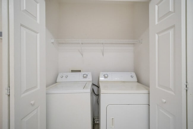 Building Photo - 18505 Pebble Lake Ct