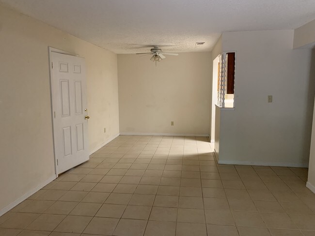 Building Photo - 3783 E Olive Rd
