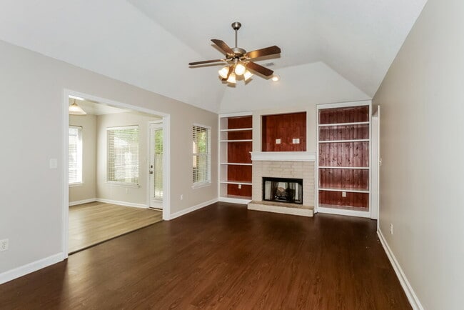 Building Photo - 1417 Marhill Cove