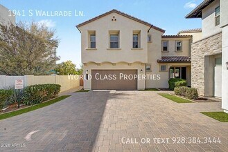 Building Photo - 1941 S Wallrade Ln