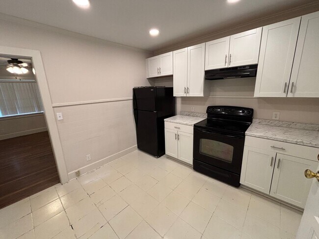 Foto del edificio - 604 Murphree St