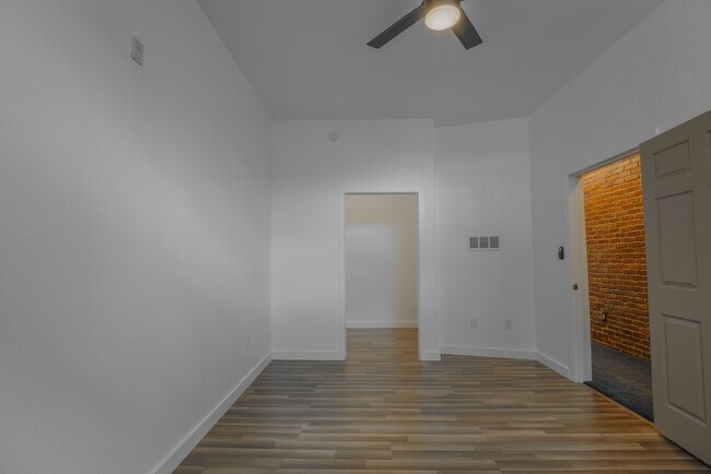 Foto del edificio - 7240 W Custer Ave