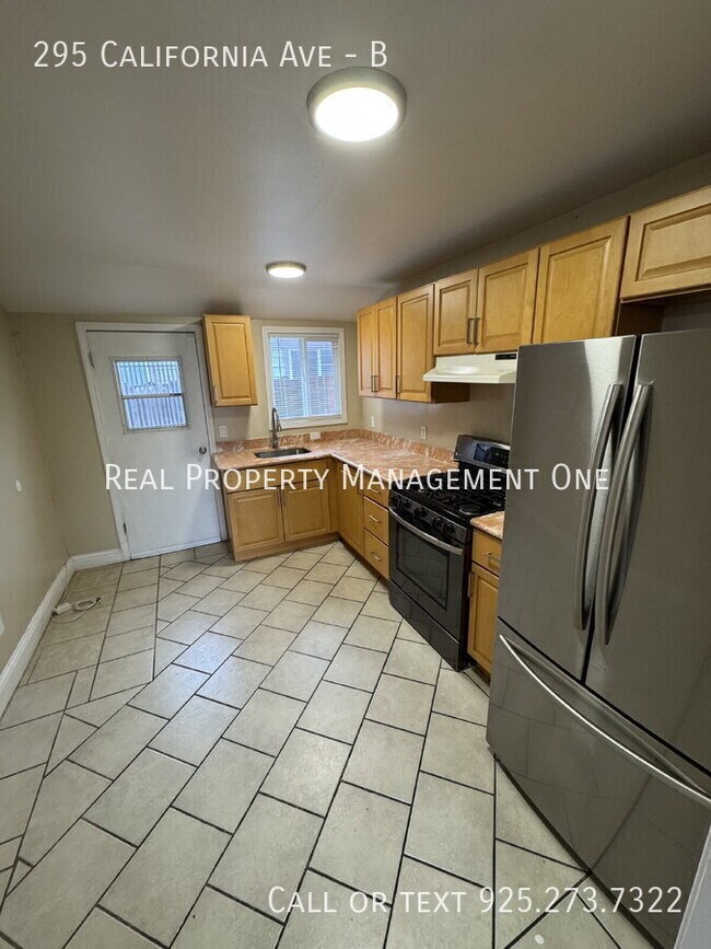 Foto del edificio - 295 California Ave