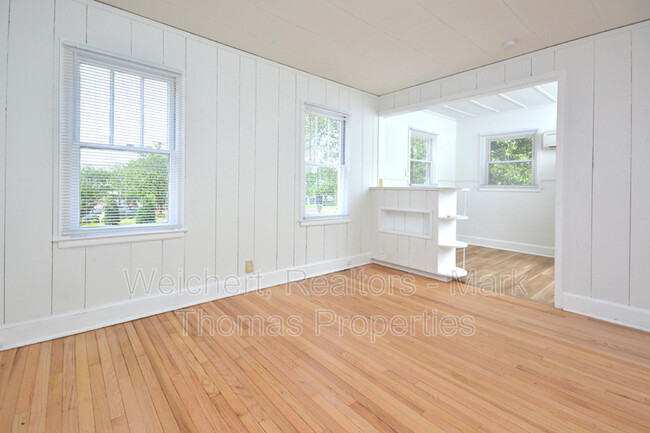 Building Photo - 3701 Turrentine St