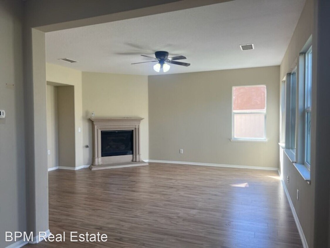 Building Photo - 4 br, 3 bath House - 9714 Oporto Way